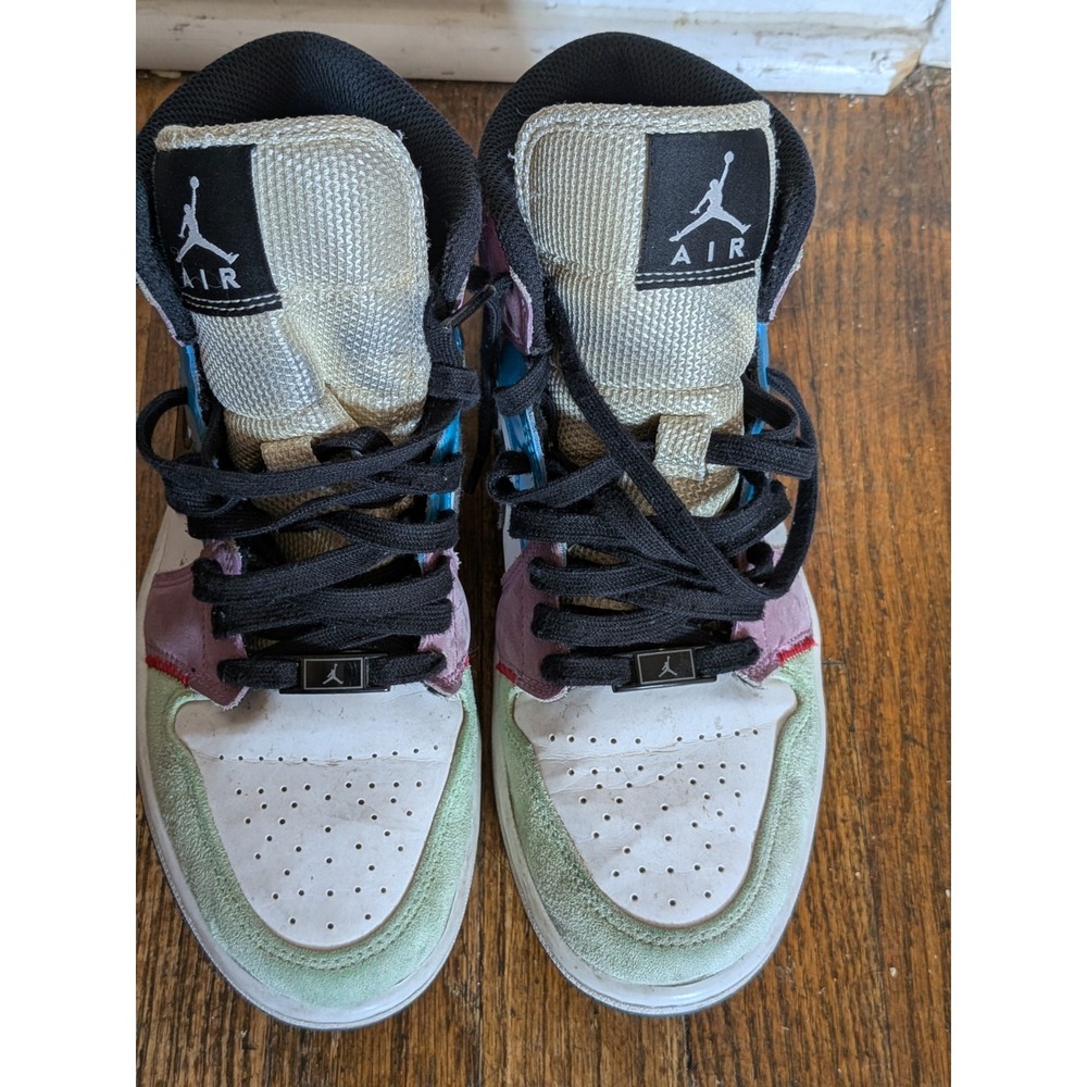 Nike Air Jordan 1 Mid SE Lightbulb 2020 Womens Size 8 CW1140-100 - Picture 3 of 7